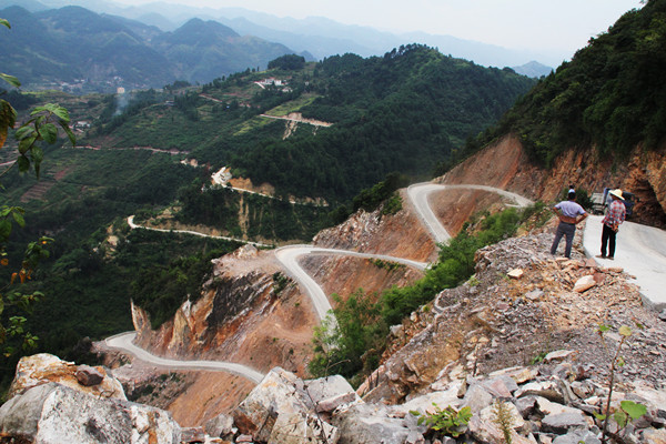 畅通无阻连川黔 泸州“悬崖下的村庄”有了出行路