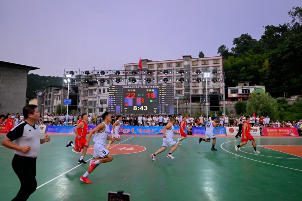 “篮”动新农村 共筑振兴梦——古蔺县丹桂镇篮球邀请赛圆满落幕