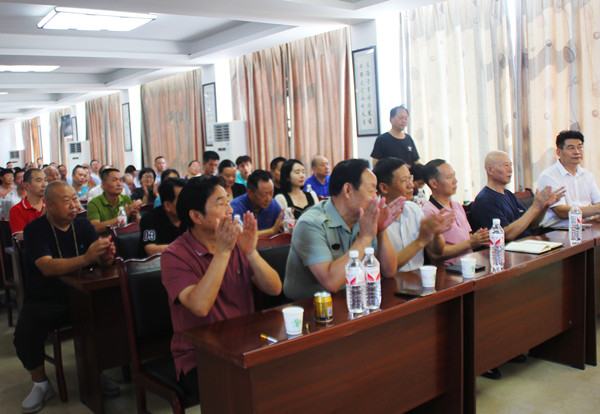 好项目发布暨企业家俱乐部筹建会在泸州九龙湖度假村举行(图2)